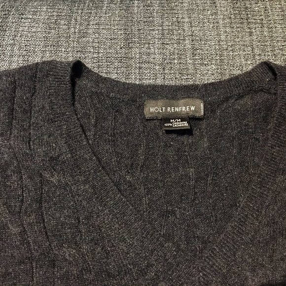 Charcoal grey cable knit cashmere V-neck, size M - Picture 3 of 5